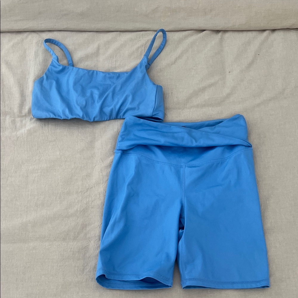 Blue Twist Workout Set